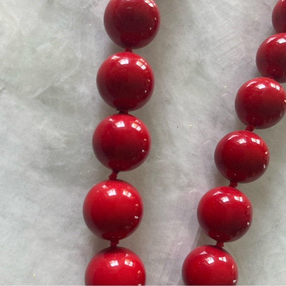 NEW 19” Red Bead & Crystal MAGNETIC Necklace with Drop EASY On & Off - Picture 8 of 9